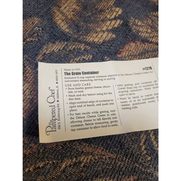 Pampered Chef The Grate Container Grate & Store Cup - Picture 2 of 4